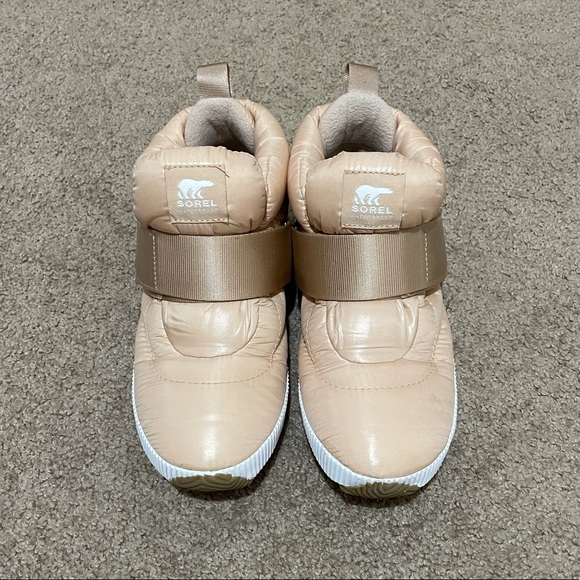 SOREL Out and About PUFFY Sneakers - Picture 1 of 2